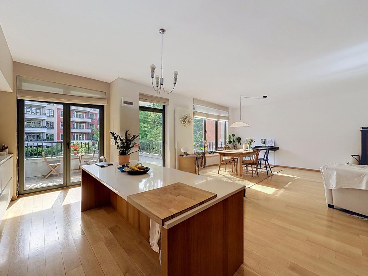 Brugmann Court : Superbe appartement + terrasse + parking