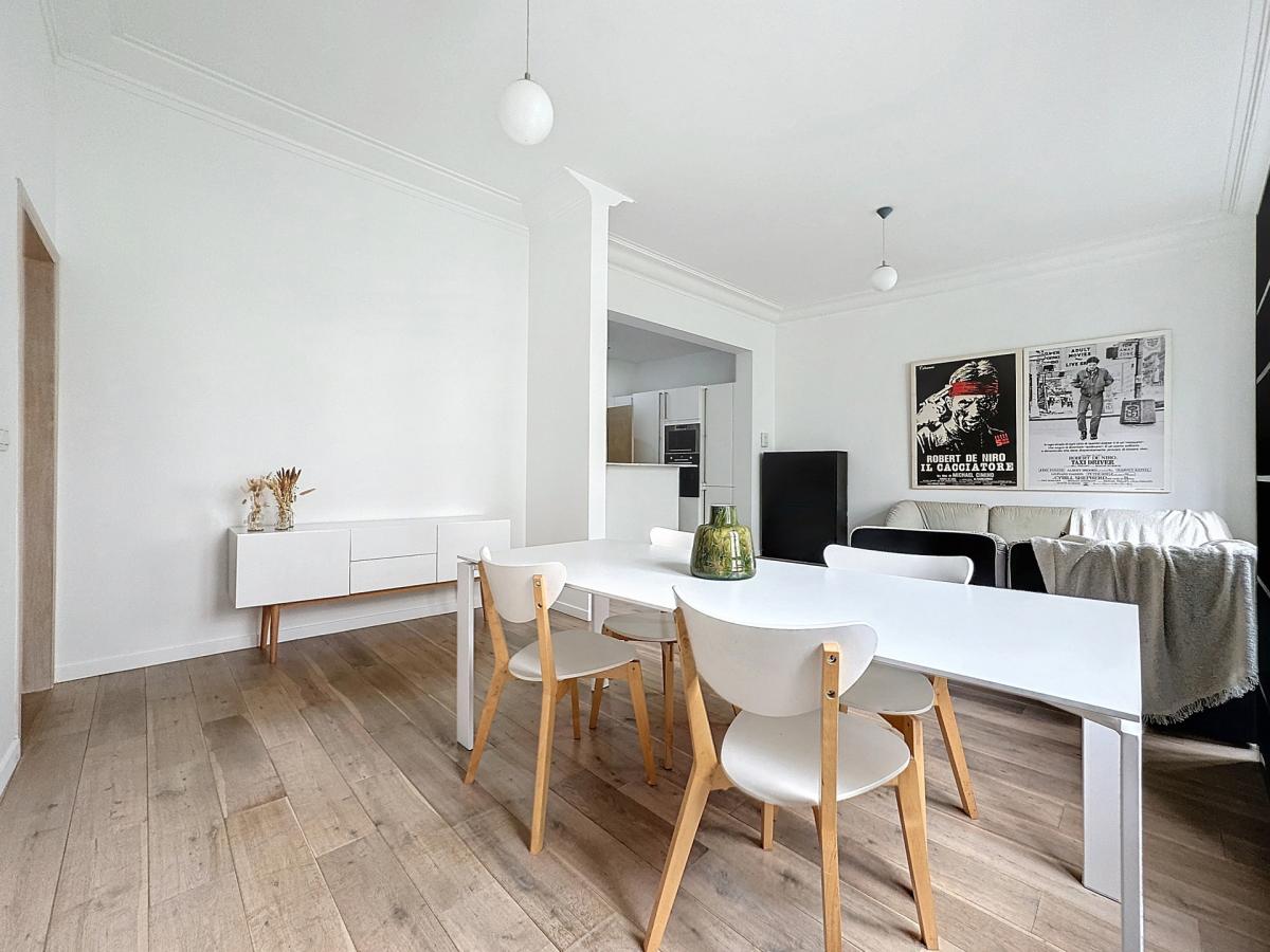 DANSAERT/ST CATHERINE - Superbe appartement 2ch meublé