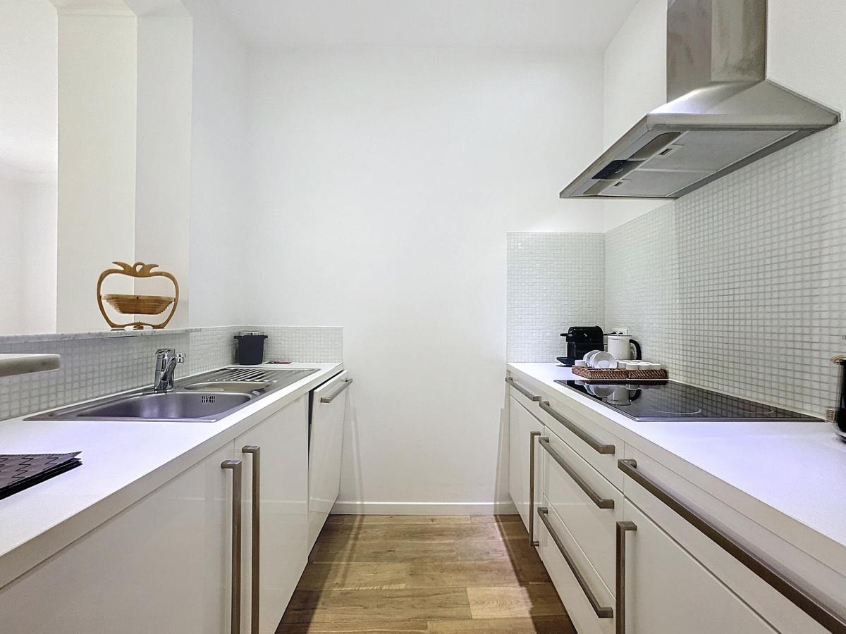 DANSAERT/ST CATHERINE - Superbe appartement 2ch meublé