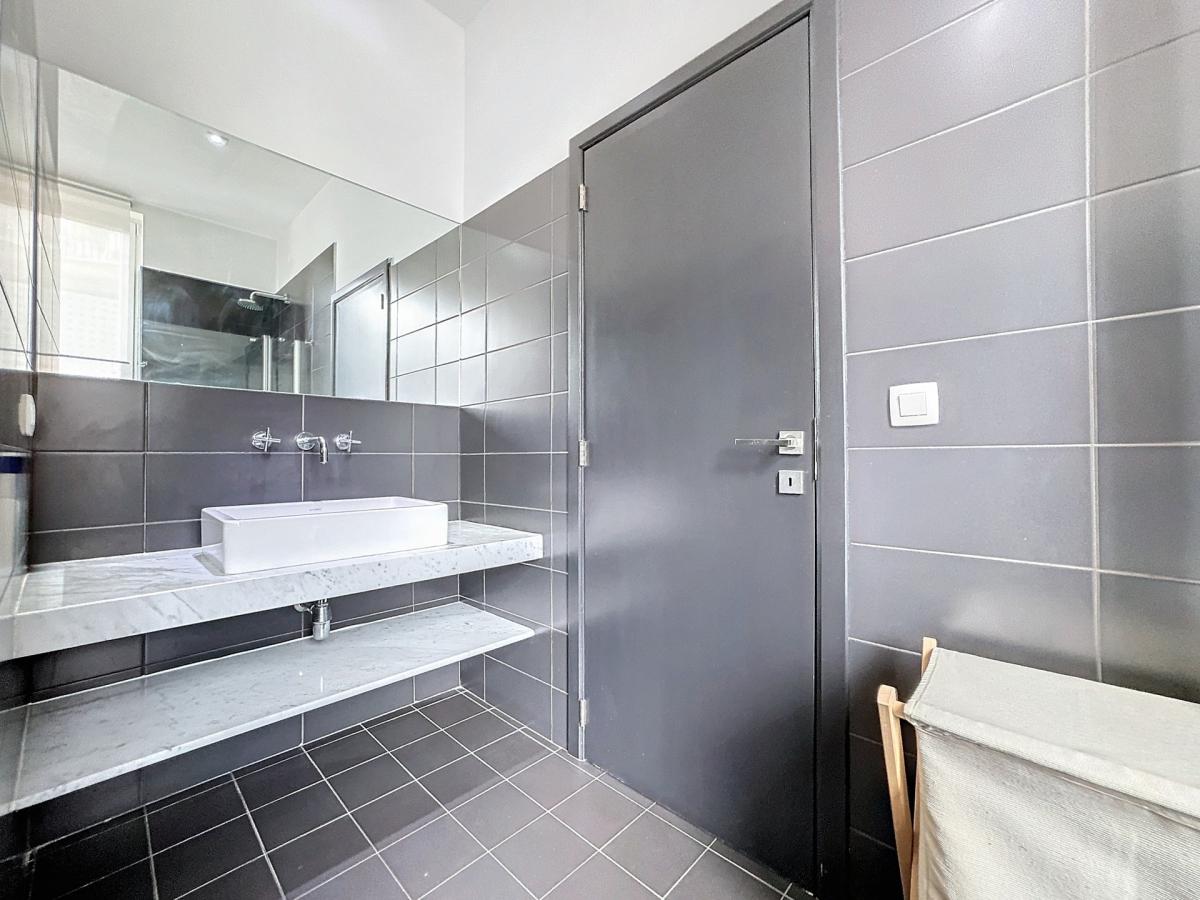 DANSAERT/ST CATHERINE - Superbe appartement 2ch meublé