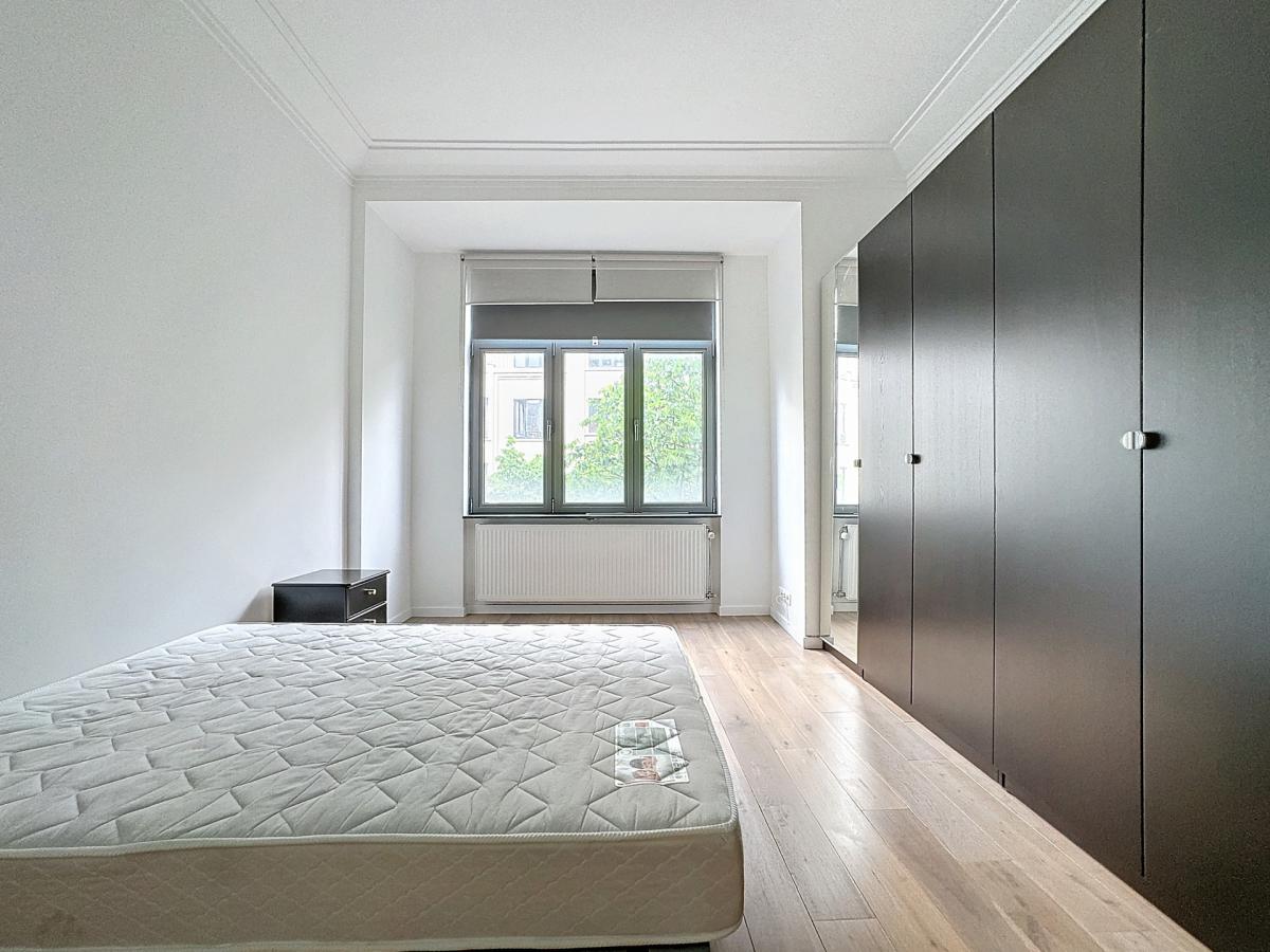 DANSAERT/ST CATHERINE - Superbe appartement 2ch meublé