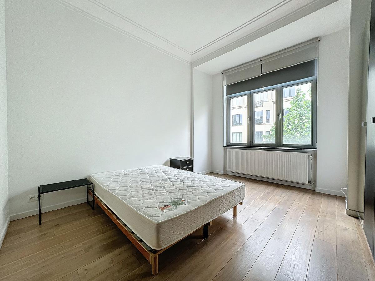 DANSAERT/ST CATHERINE - Superbe appartement 2ch meublé