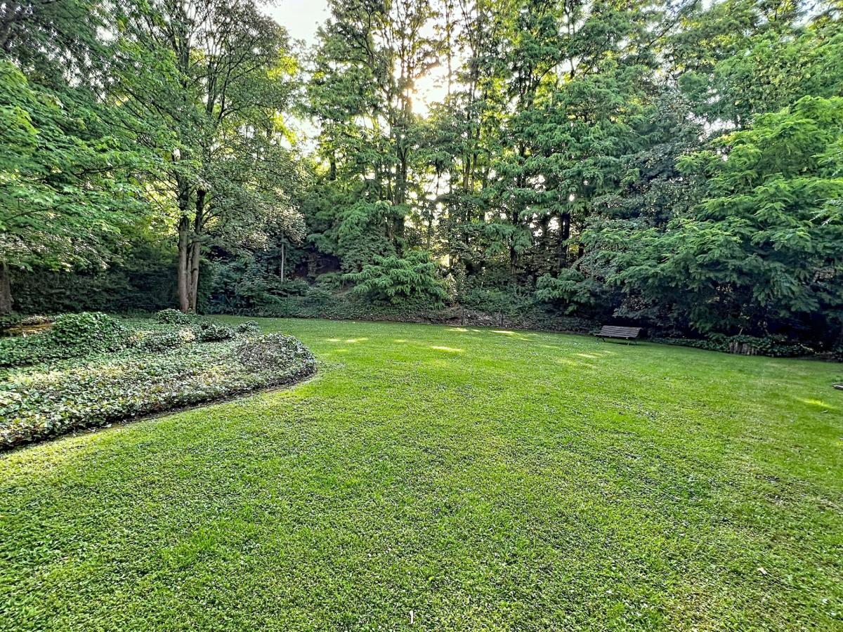 Souverain : Beau rez-de-chaussée 2 ch avec jardin + garage
