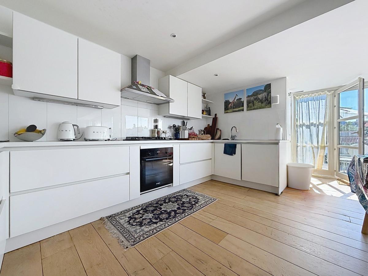 Châtelain/Stéphanie : Magnifique triplex penthouse