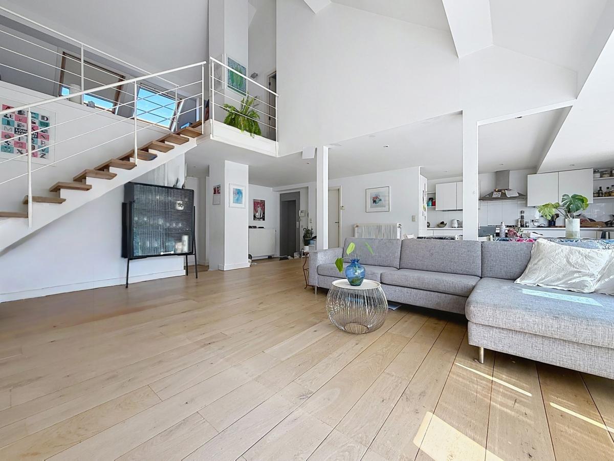 Châtelain/Stéphanie : Magnifique triplex penthouse