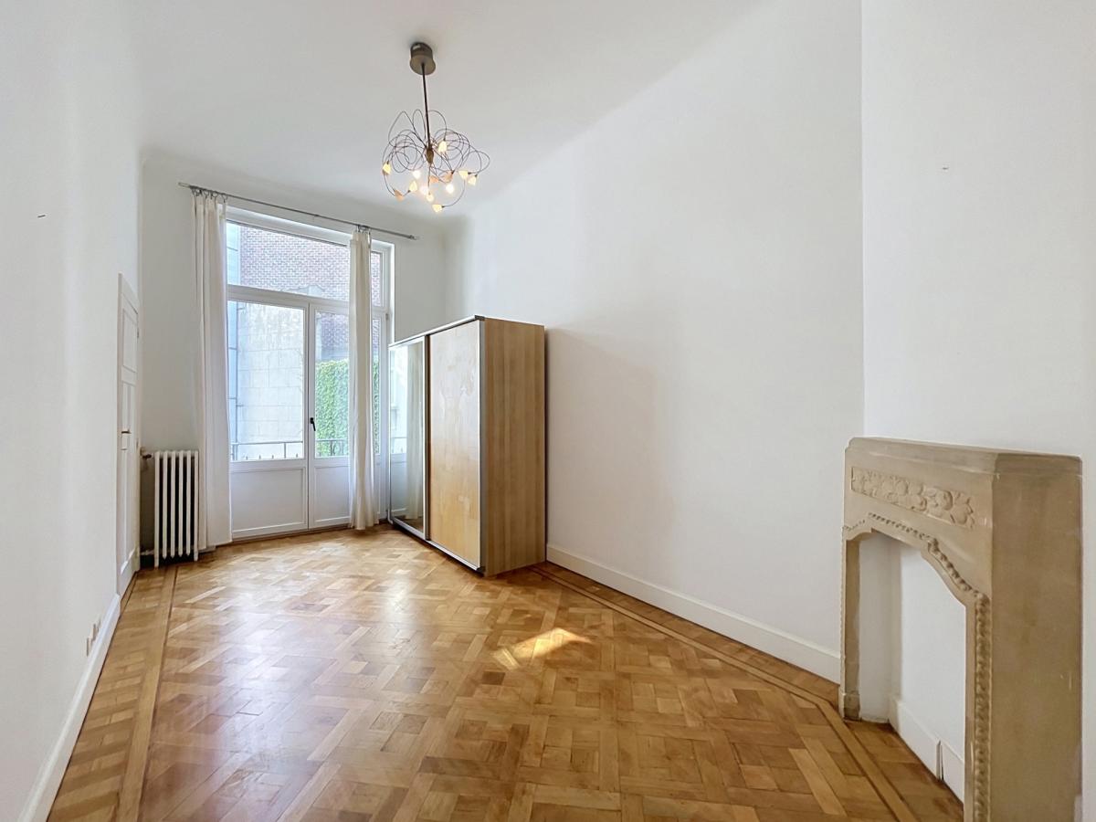 Toison d'Or : Appartement 3 chambres + terrasse