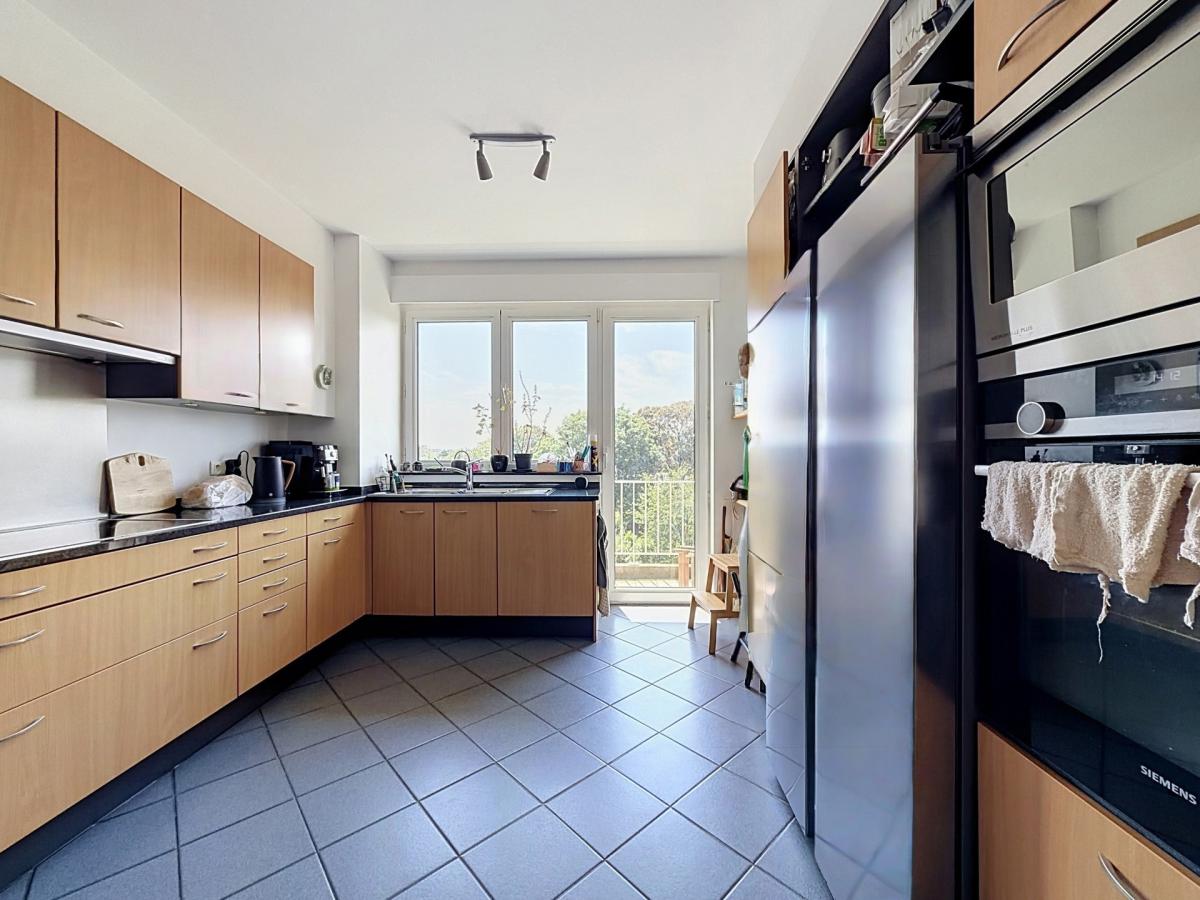 Cavell / Churchill : Bel appartement + terrasse !