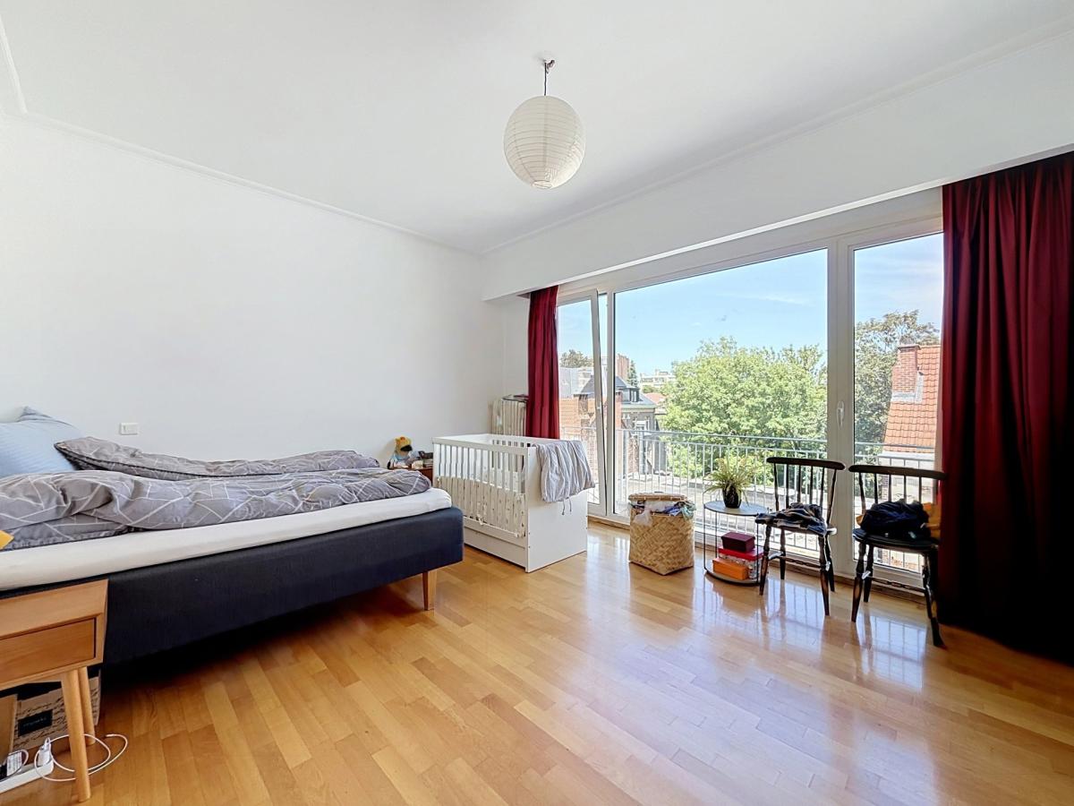Cavell / Churchill : Bel appartement + terrasse !