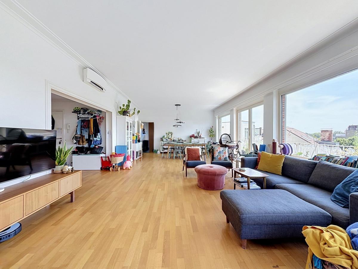 Cavell / Churchill : Bel appartement + terrasse !