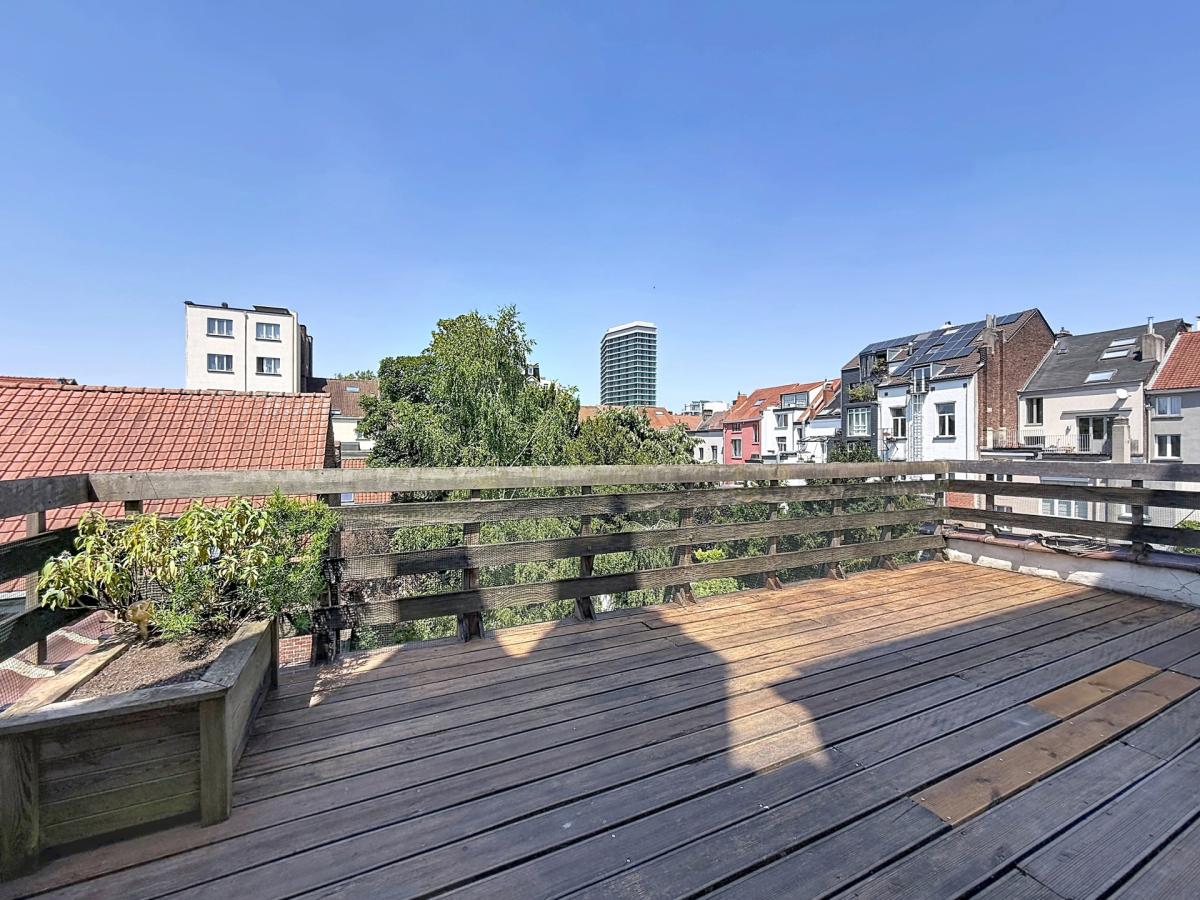 Chatelain : Beau duplex 2 chambres + terrasse ! 