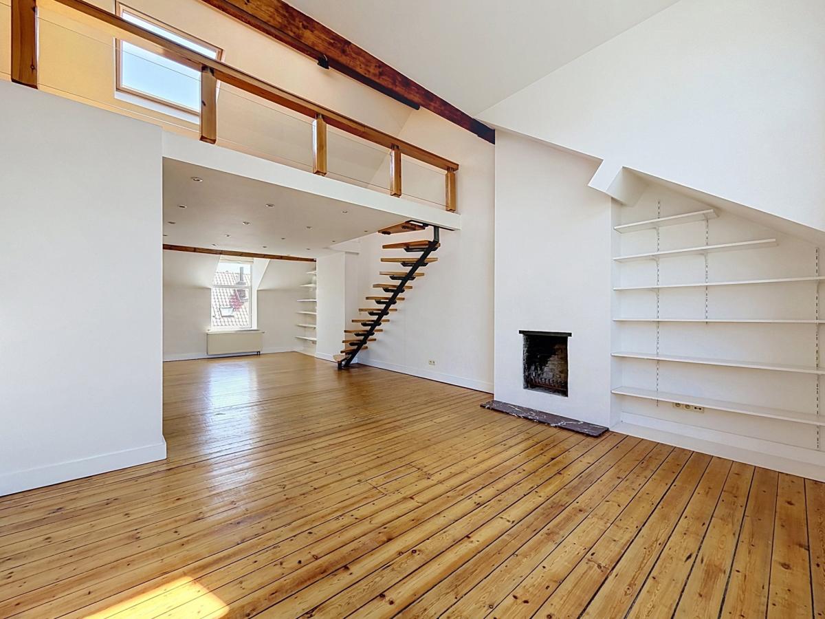 Chatelain : Beau duplex 2 chambres + terrasse ! 
