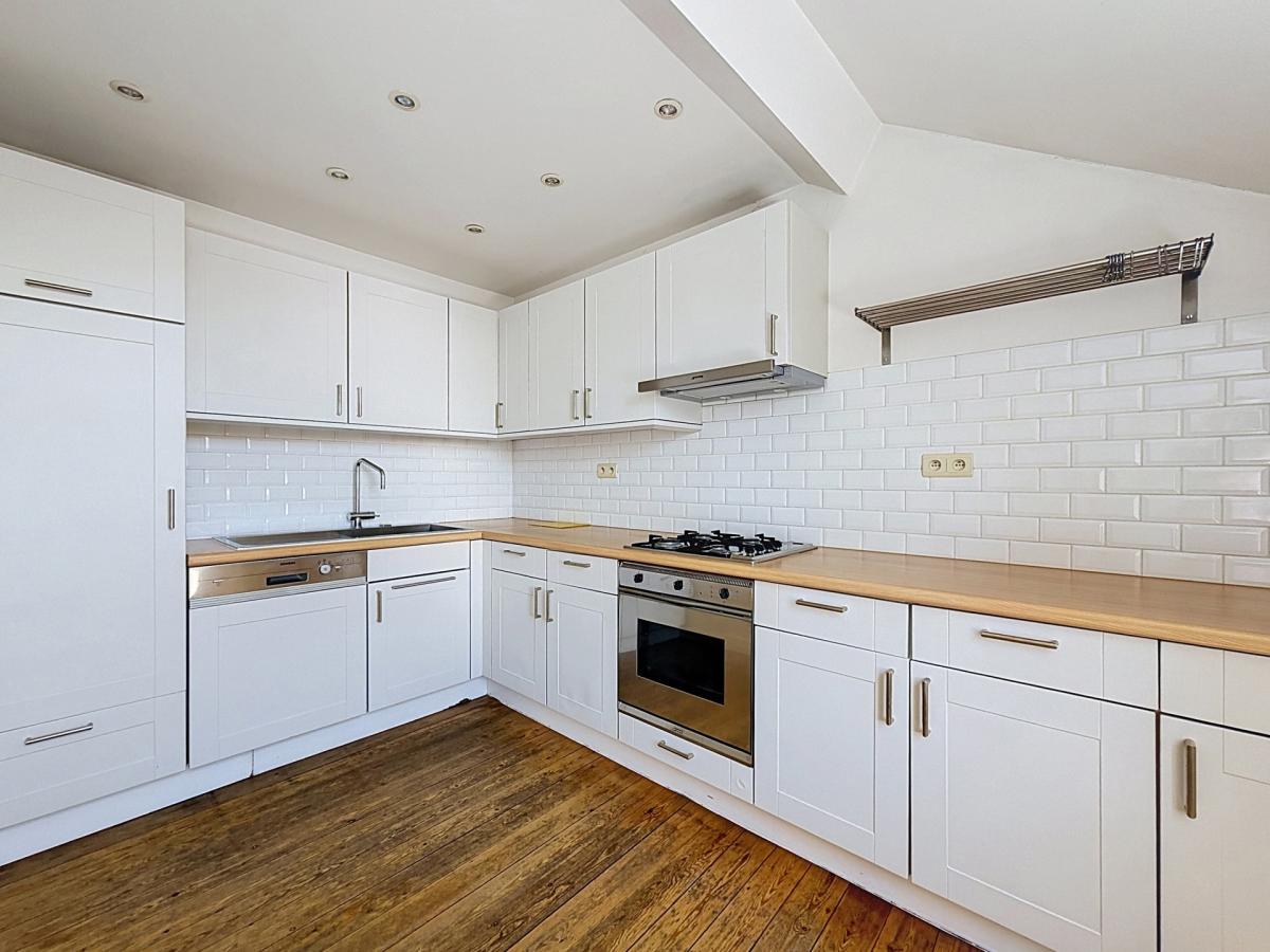 Chatelain : Beau duplex 2 chambres + terrasse ! 