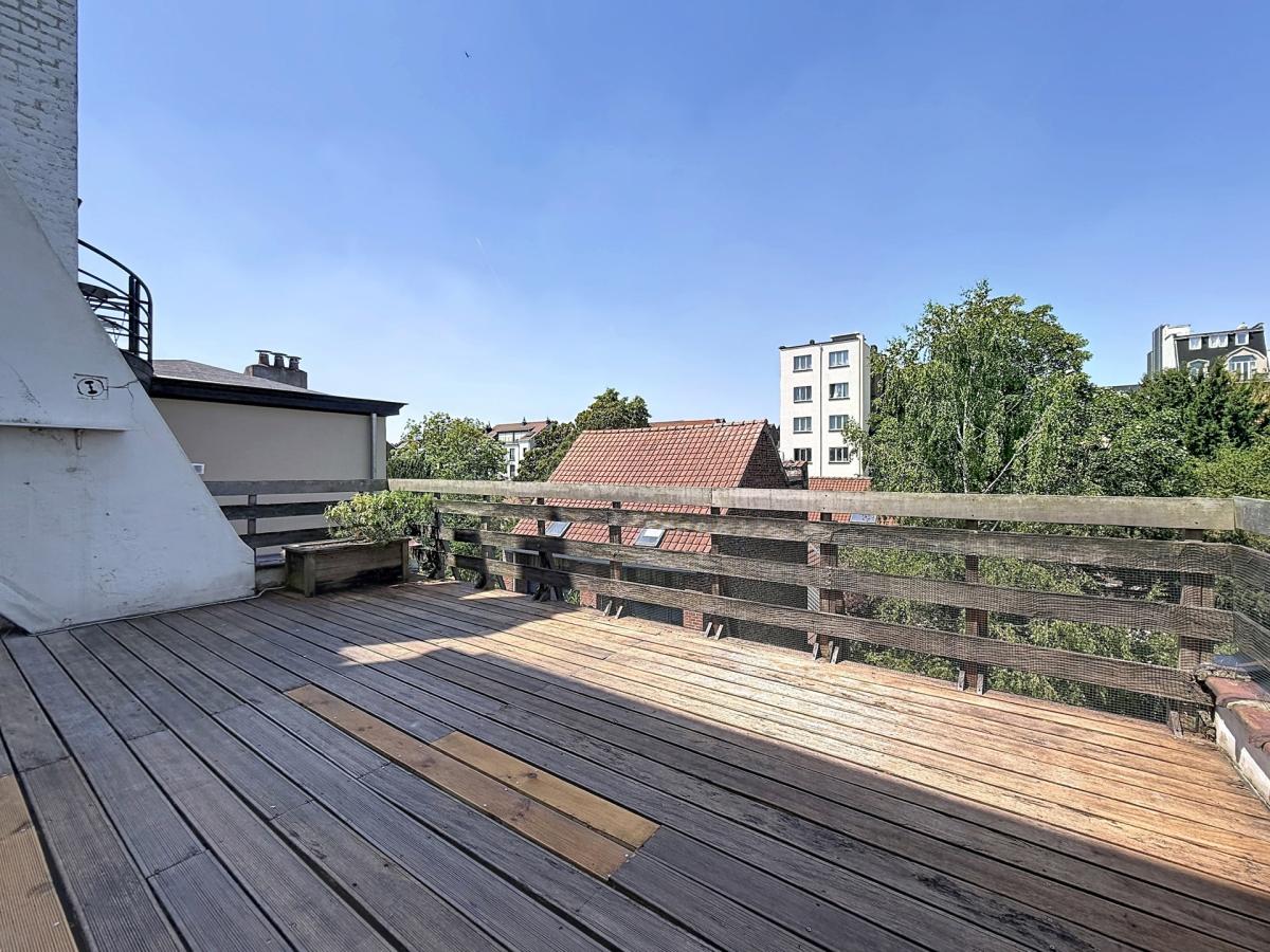 Chatelain : Beau duplex 2 chambres + terrasse ! 