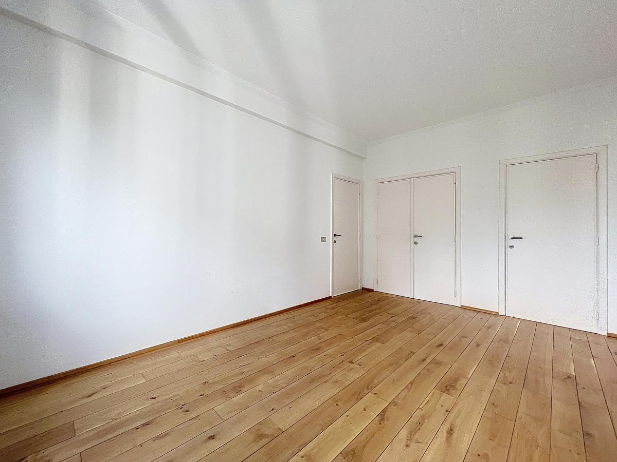 Messidor : Bel appartement rénové 2ch + terrasse + garage
