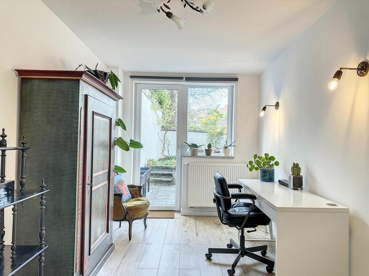 Quartier européen - Magnifique duplex avec jardin & garage