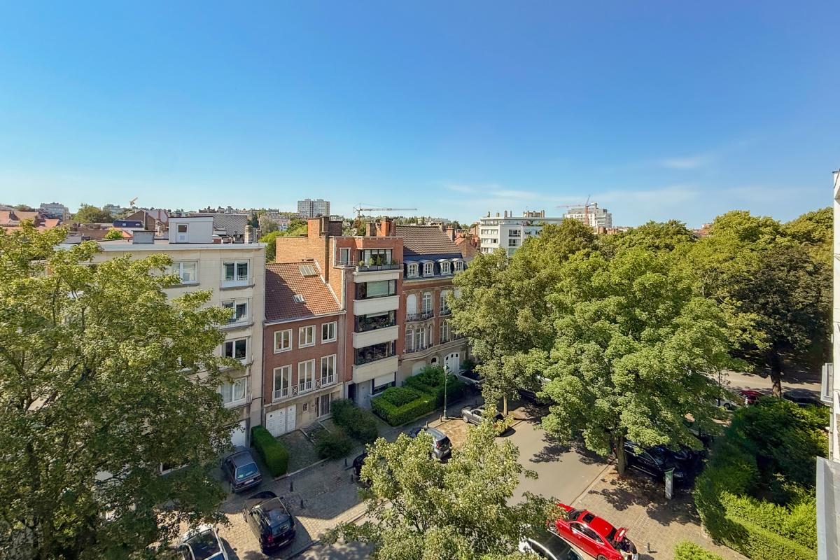 Molière/Guy d'Arrezo  - Bel appartement 2ch + balcons