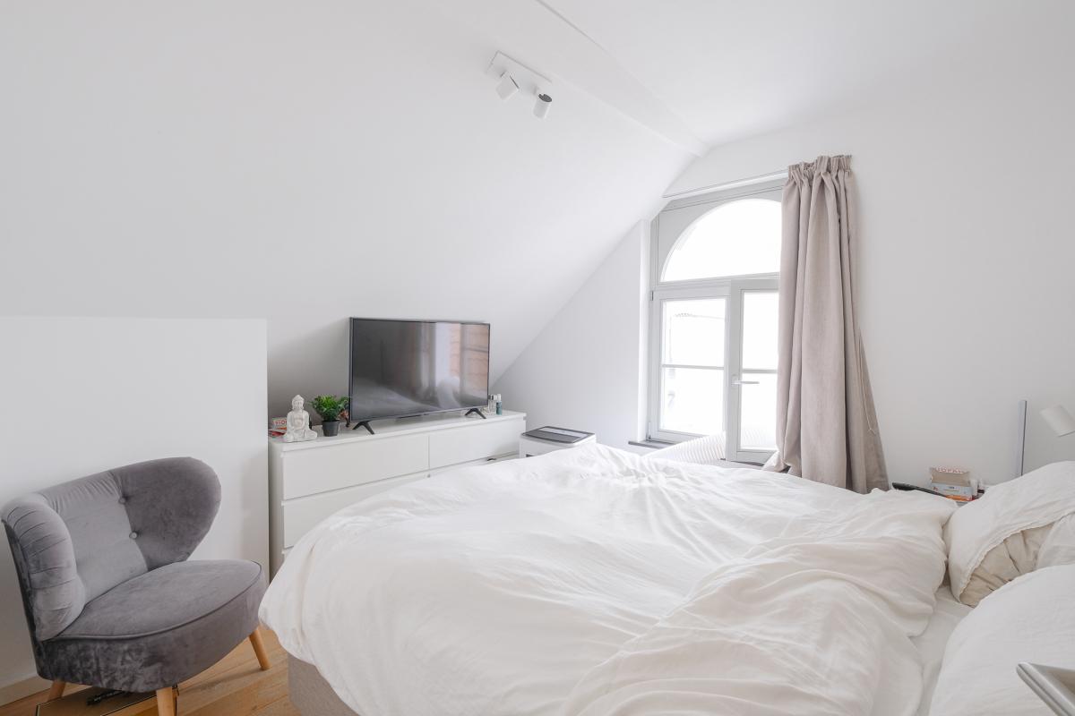 Etangs d'Ixelles : arrière maison 3 ch + cour
