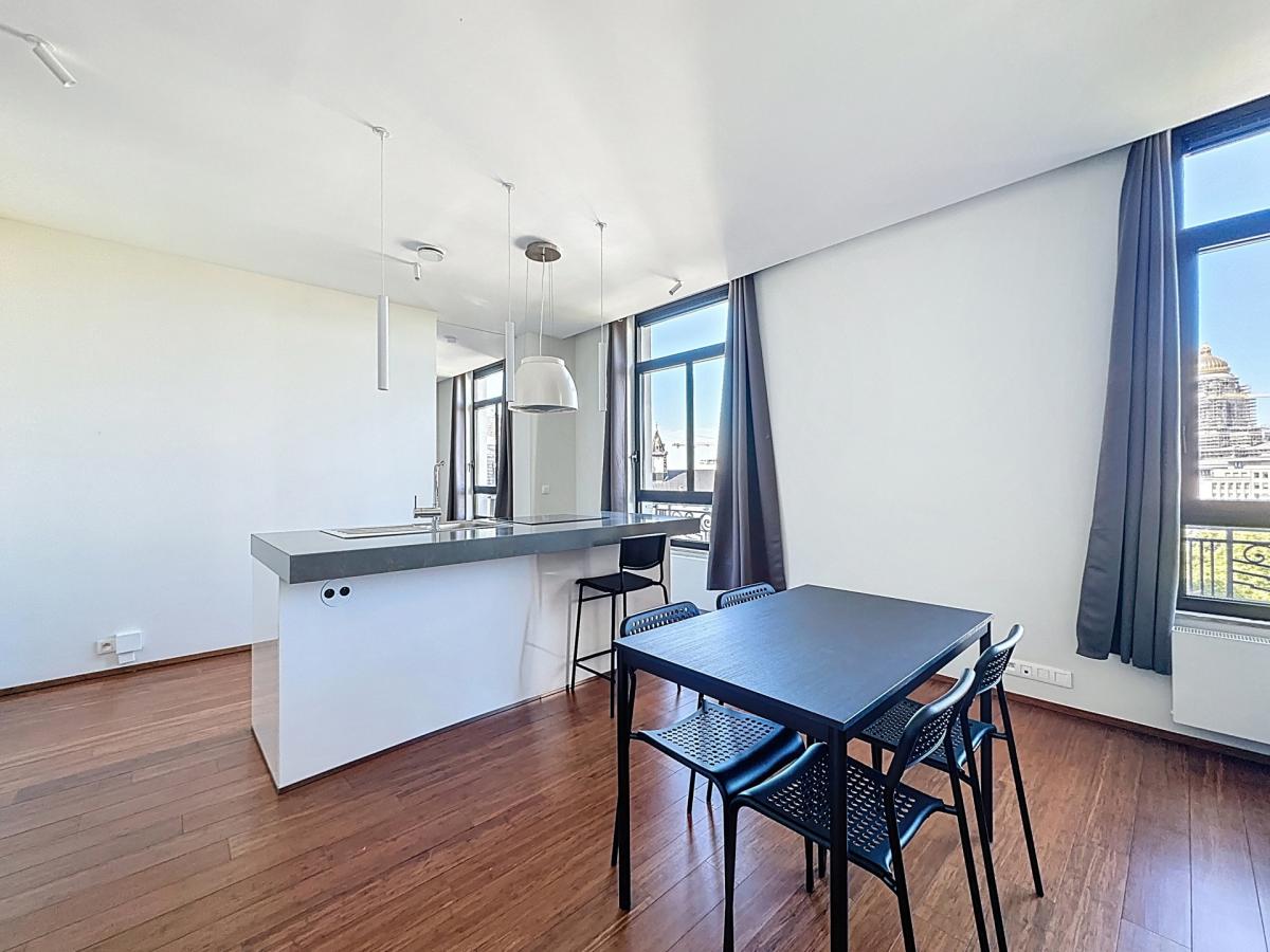 Toison d'Or : Bel appartement meublé 1 chambre