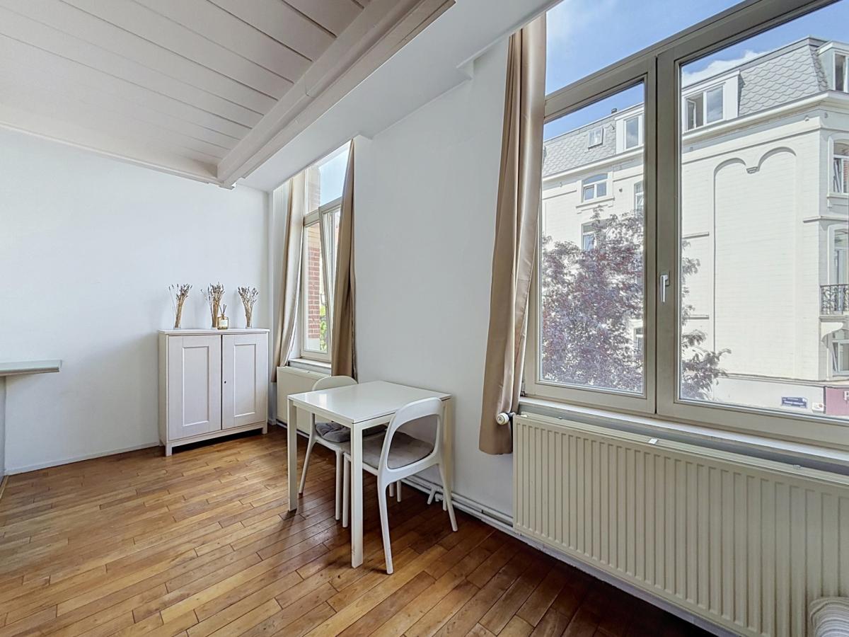 Place Brugmann - Bel appartement meublé