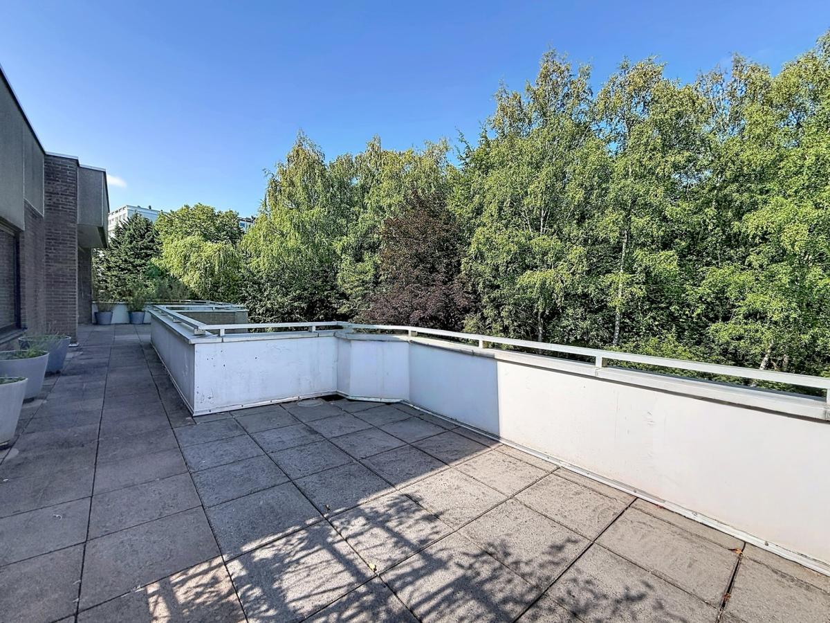 Italie : Bel appartement dernier étage + grandes terrasses