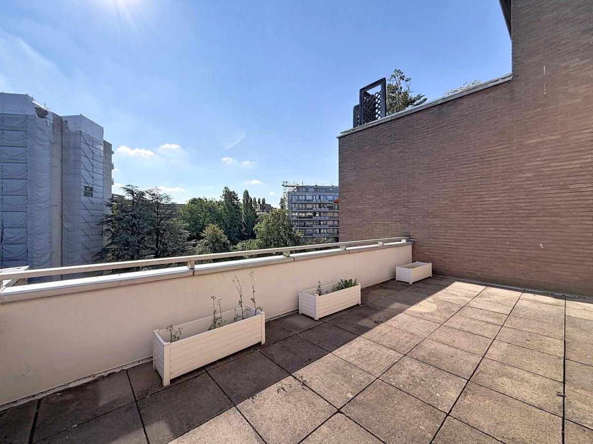 Italie : Bel appartement dernier étage + grandes terrasses