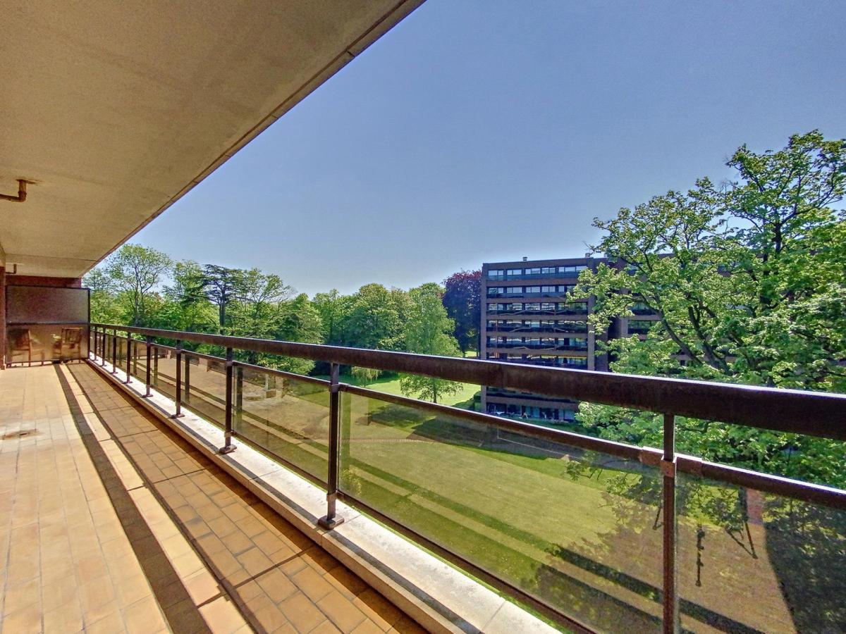 Parc Cherridreux : Bel appartement remis à neuf + terrasse