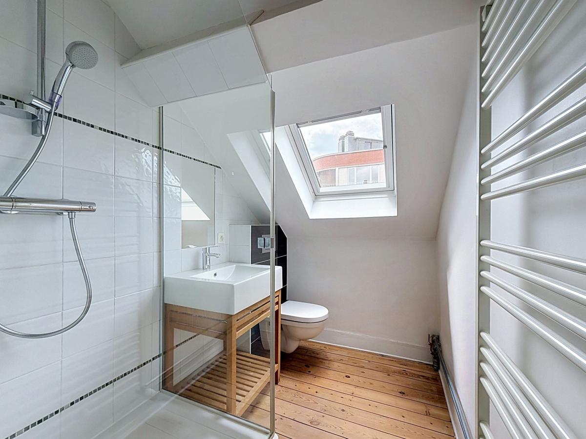 Cottages : Belle maison de caractère + cour !