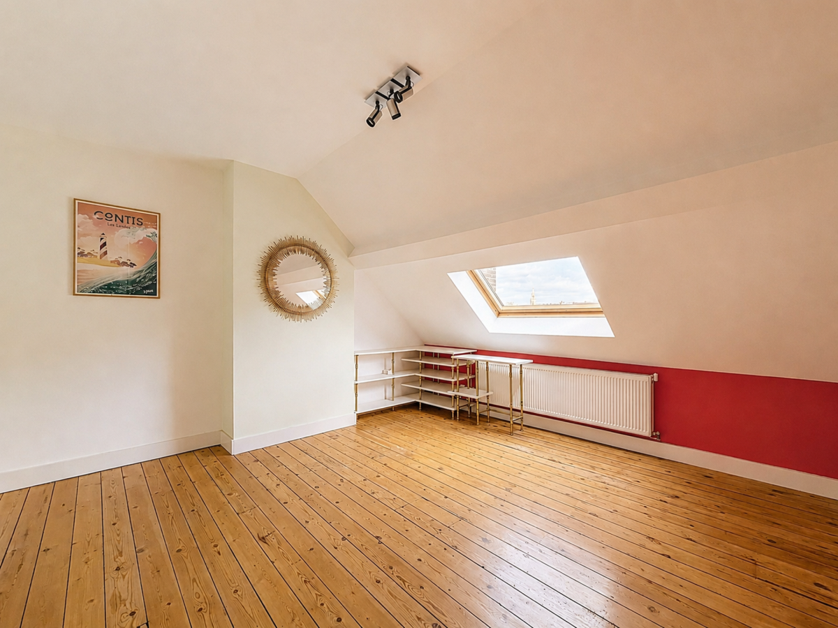 Cottages : Belle maison de caractère + cour !