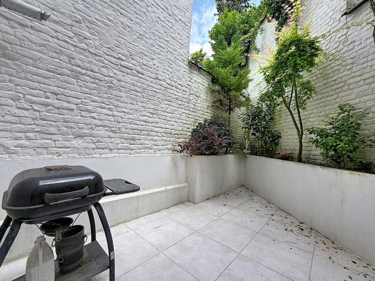Cottages : Belle maison de caractère + cour !
