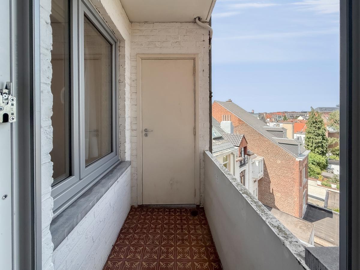 Cinquantenaire -  Bel appartement 2 chambres avec balcon
