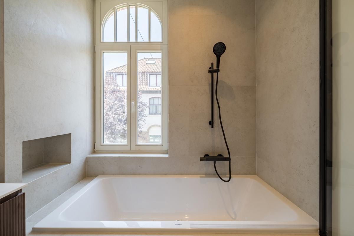 Merjay : Somptueux appartement rénové + vaste terrasse
