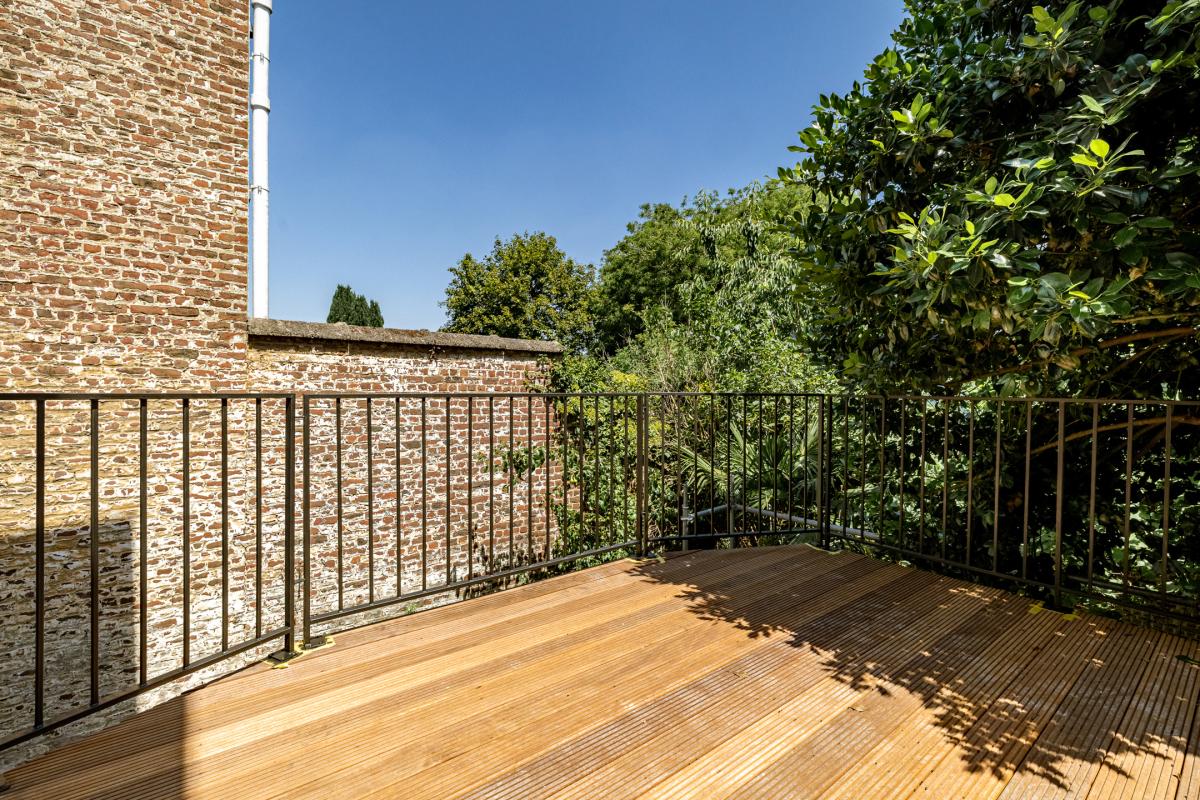 Merjay : Somptueux appartement rénové + vaste terrasse