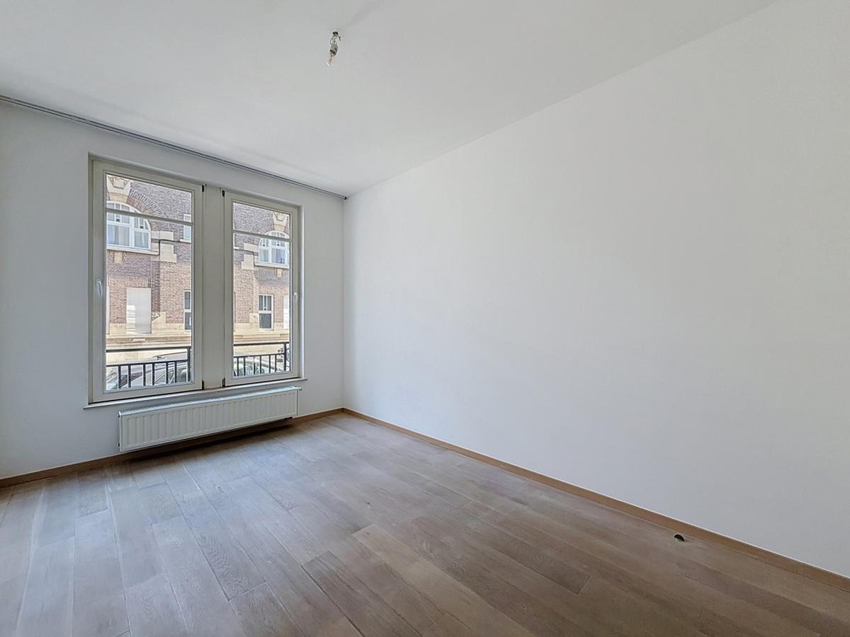 Place Brugmann : Splendide RDC avec jardin 4 chambres 