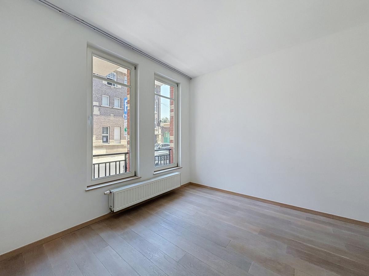 Place Brugmann : Splendide RDC avec jardin 4 chambres 