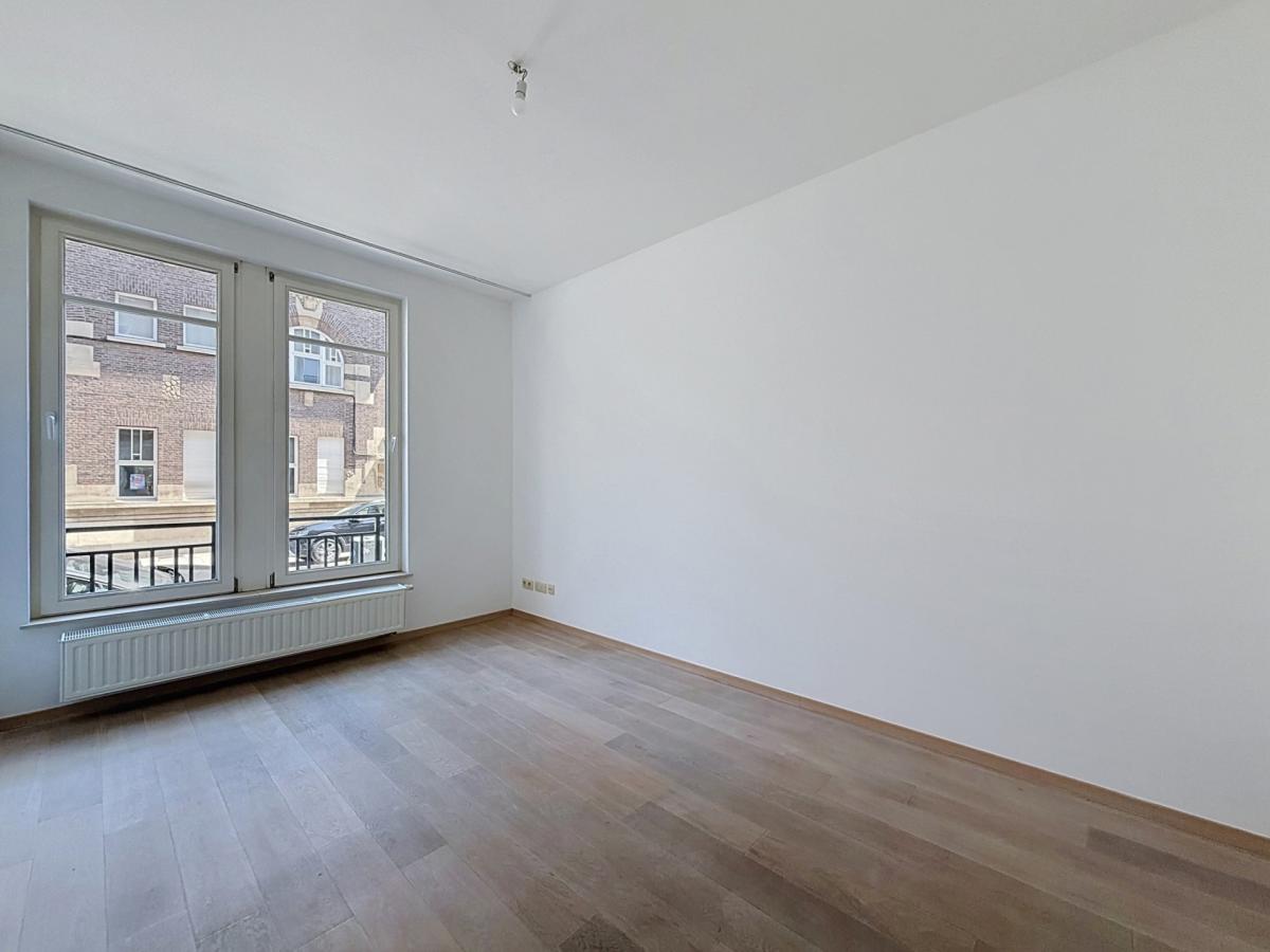 Place Brugmann : Splendide RDC avec jardin 4 chambres 