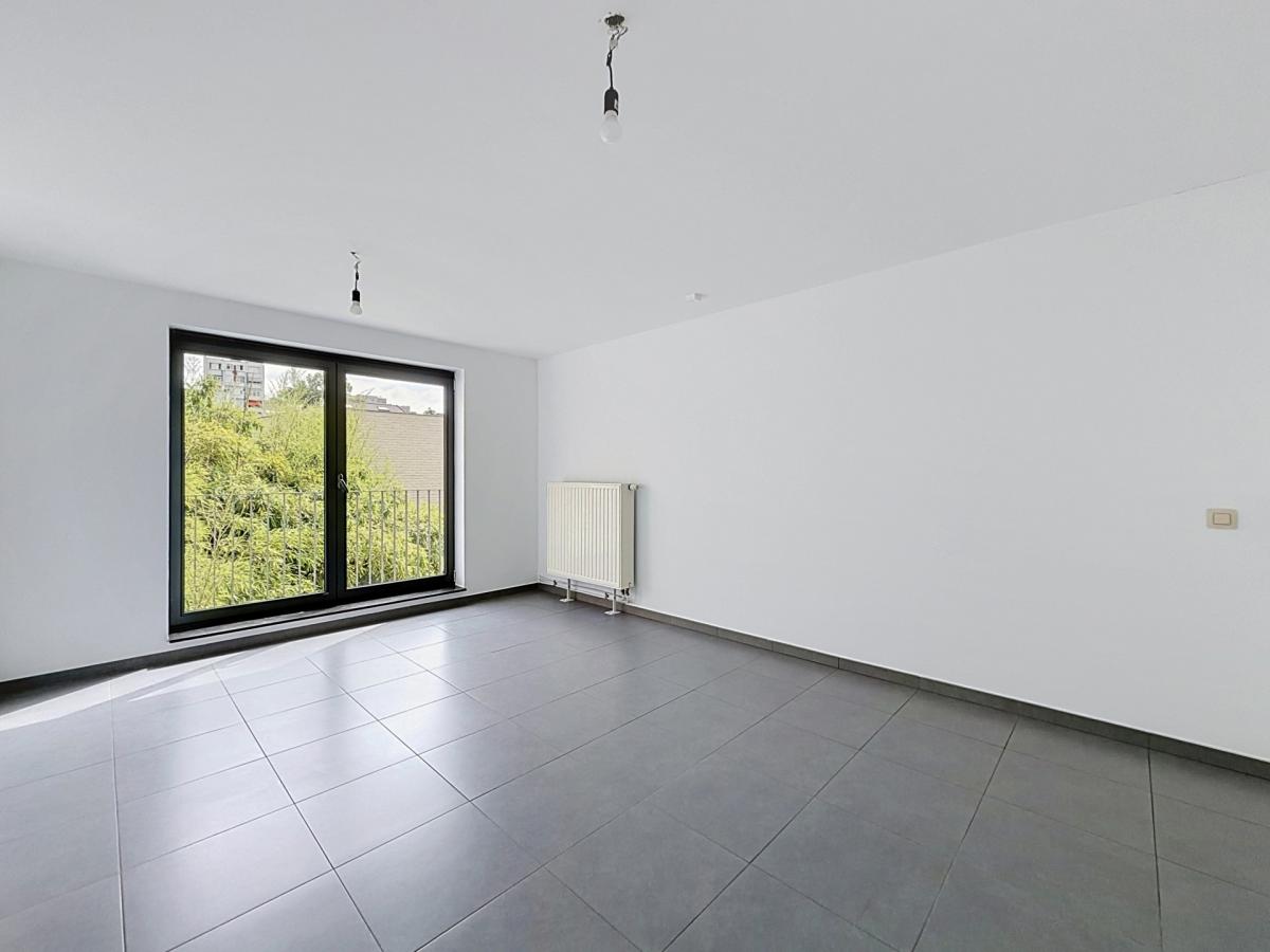 Doyenné : Spacieux appartement RDC + terrasse