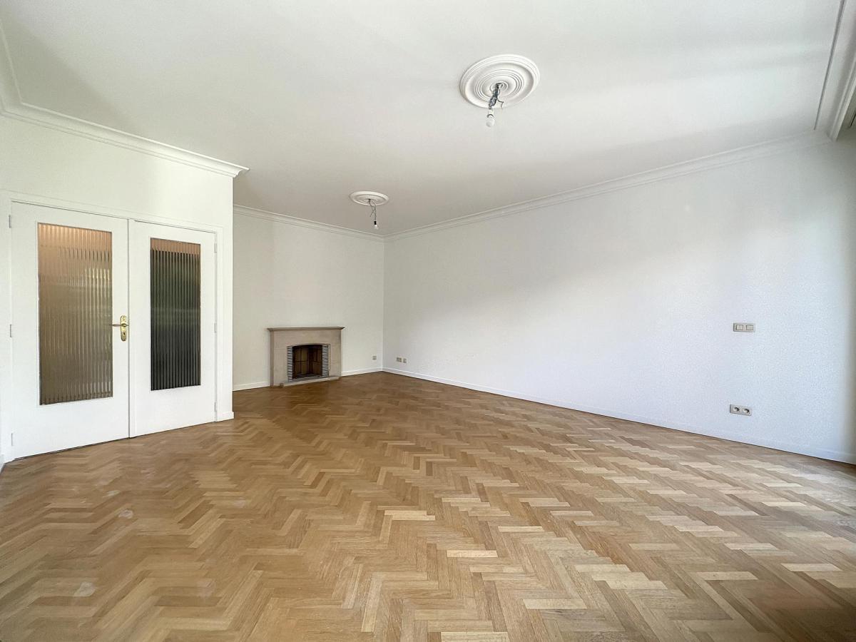 Parc Brugmann : Superbe appartement rénové + terrasses