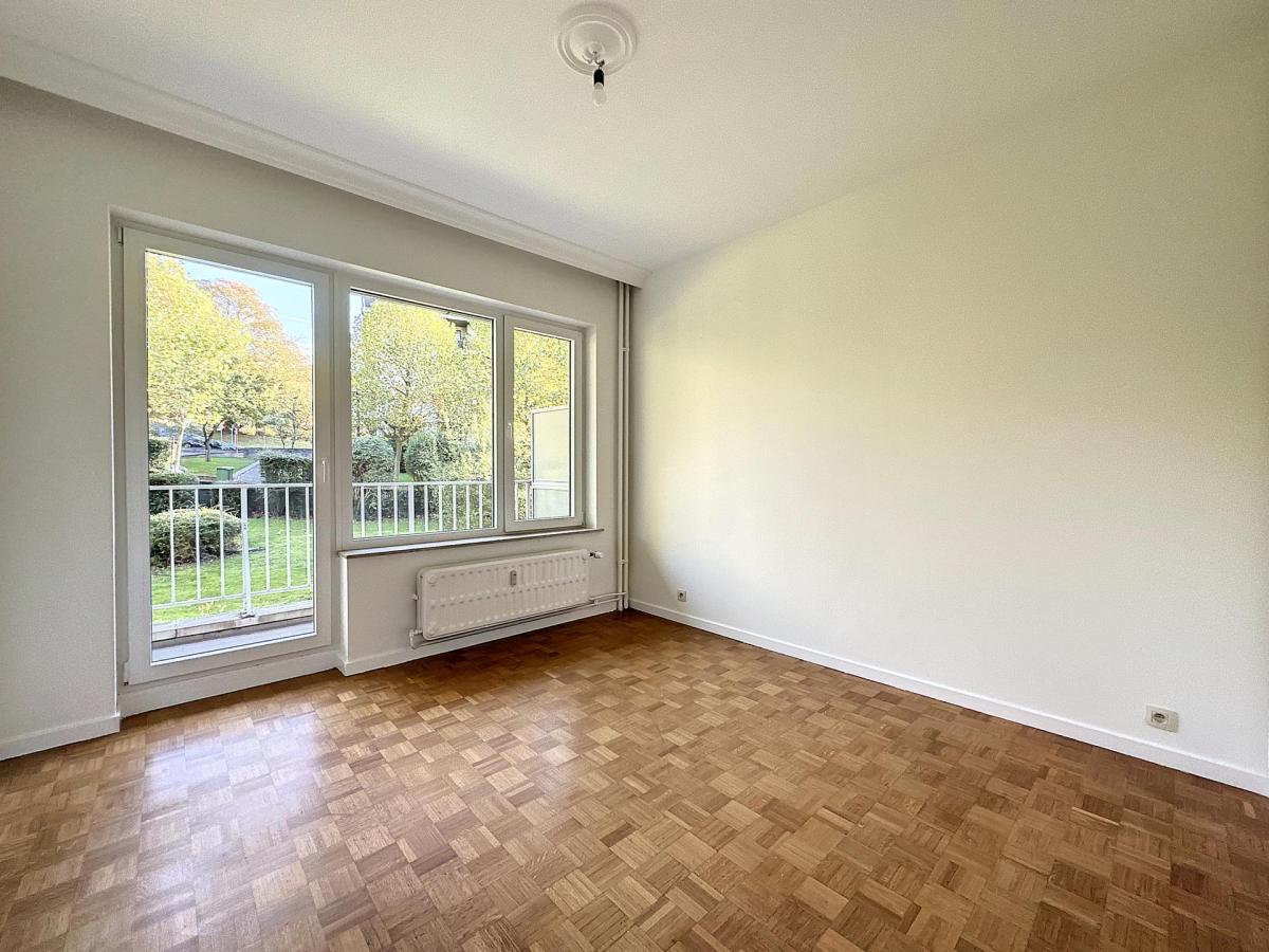 Parc Brugmann : Superbe appartement rénové + terrasses