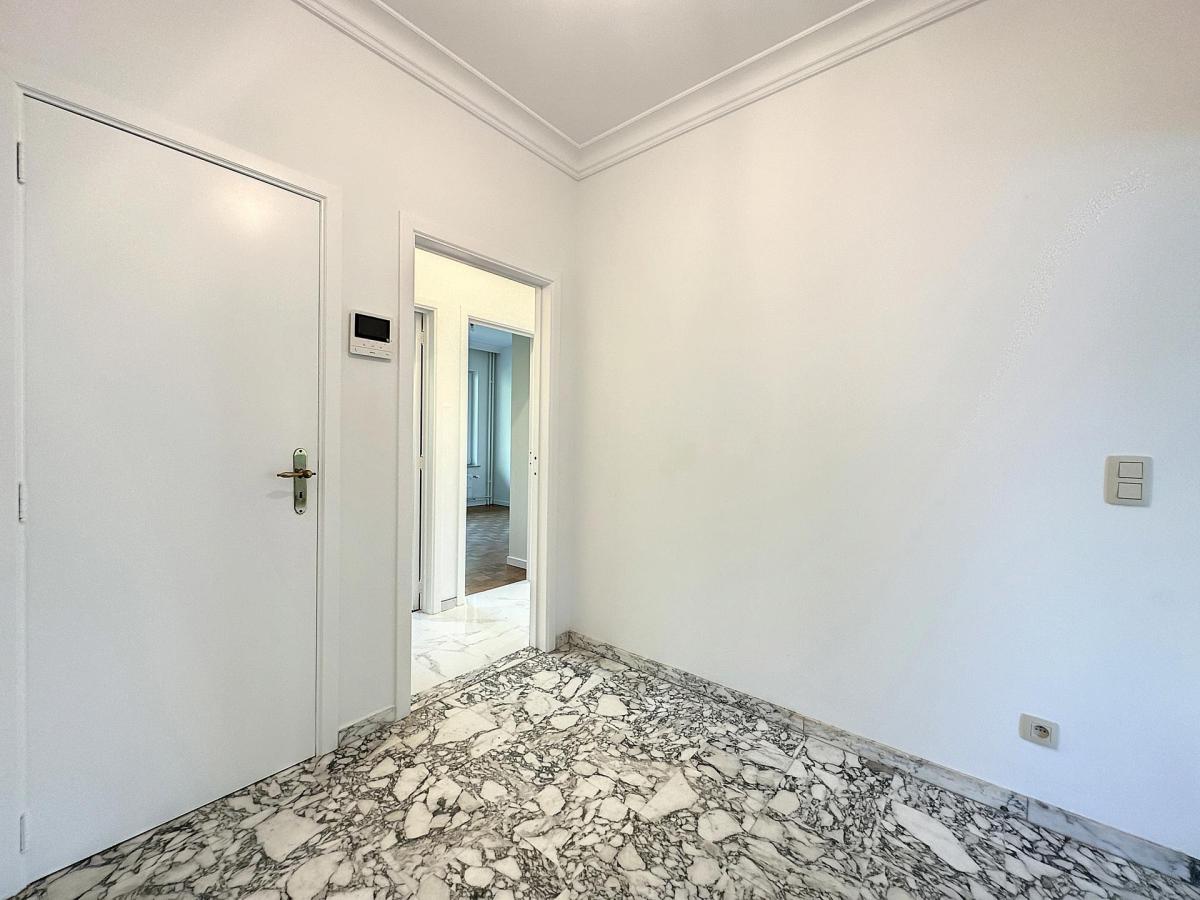 Parc Brugmann : Superbe appartement rénové + terrasses