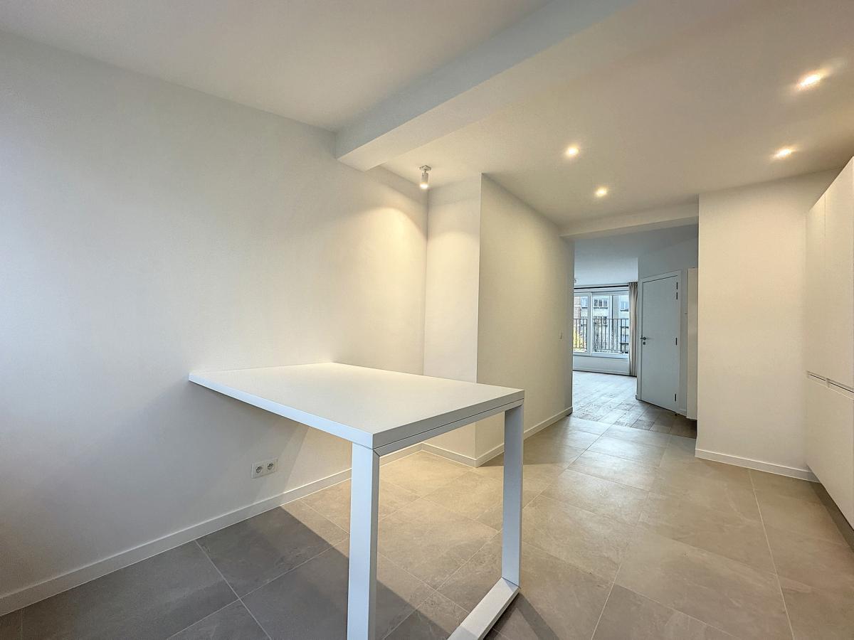 Darwin : Magnifique penthouse remis à neuf + terrasse SO