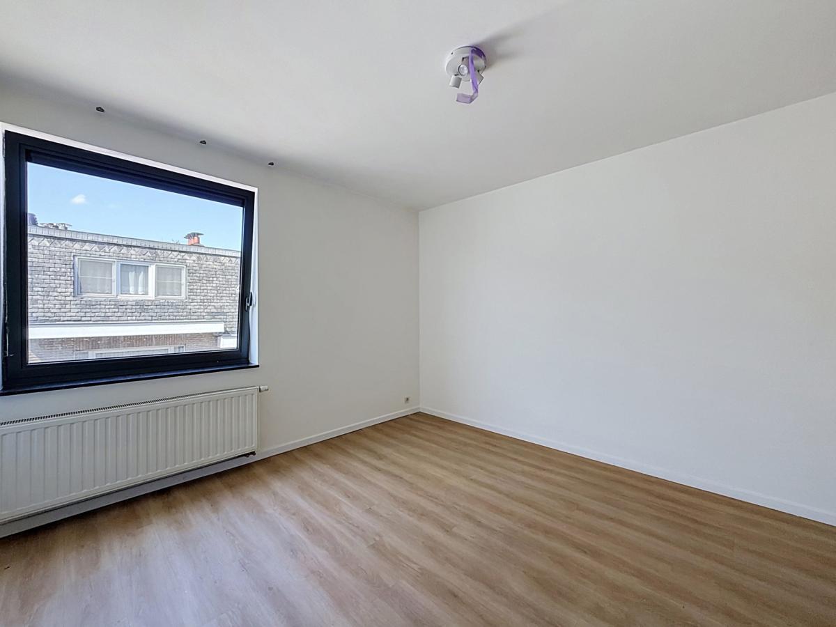 Doyenné / Parvis Saint Pierre : Bel appartement moderne