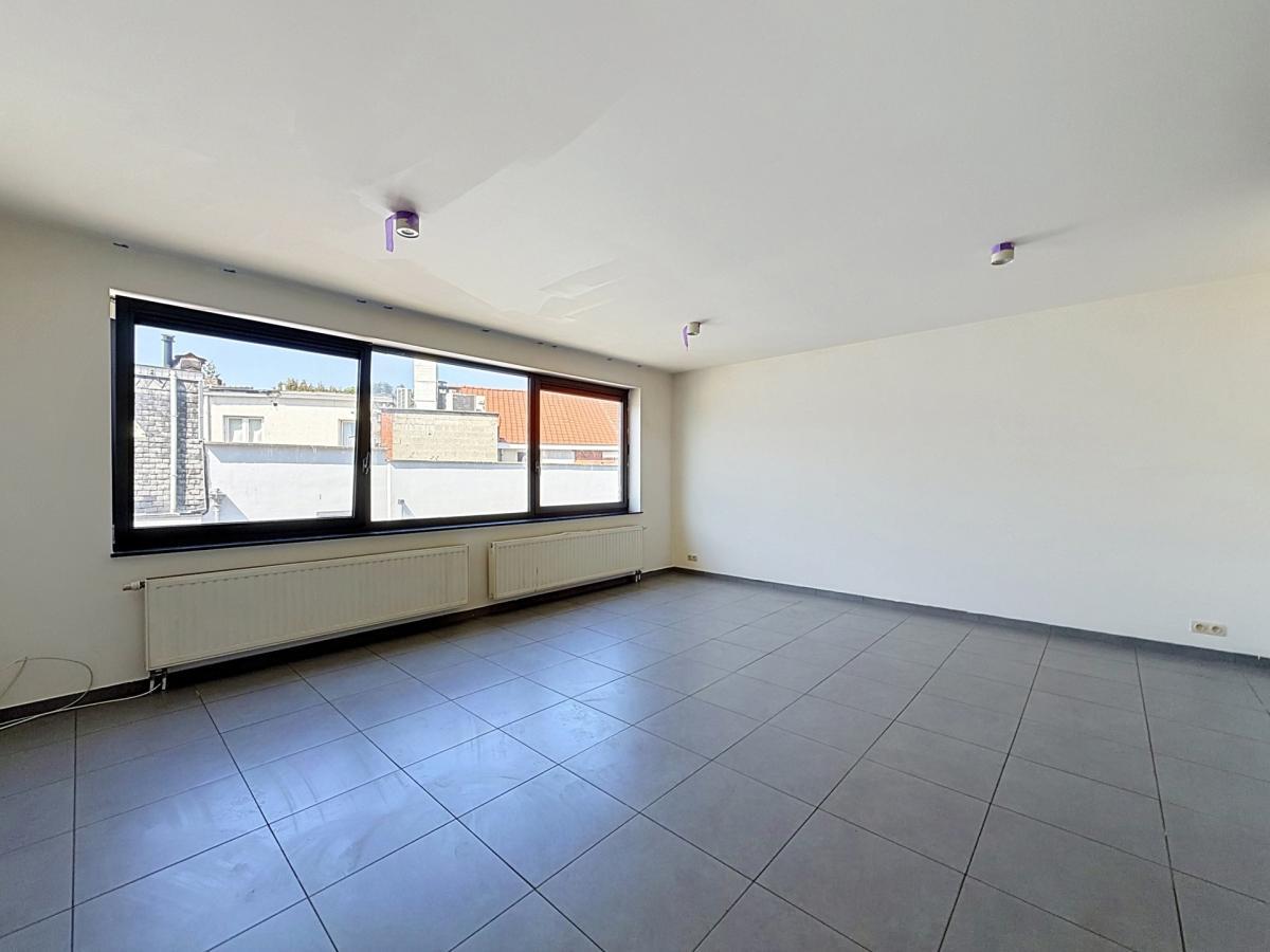 Doyenné / Parvis Saint Pierre : Bel appartement moderne