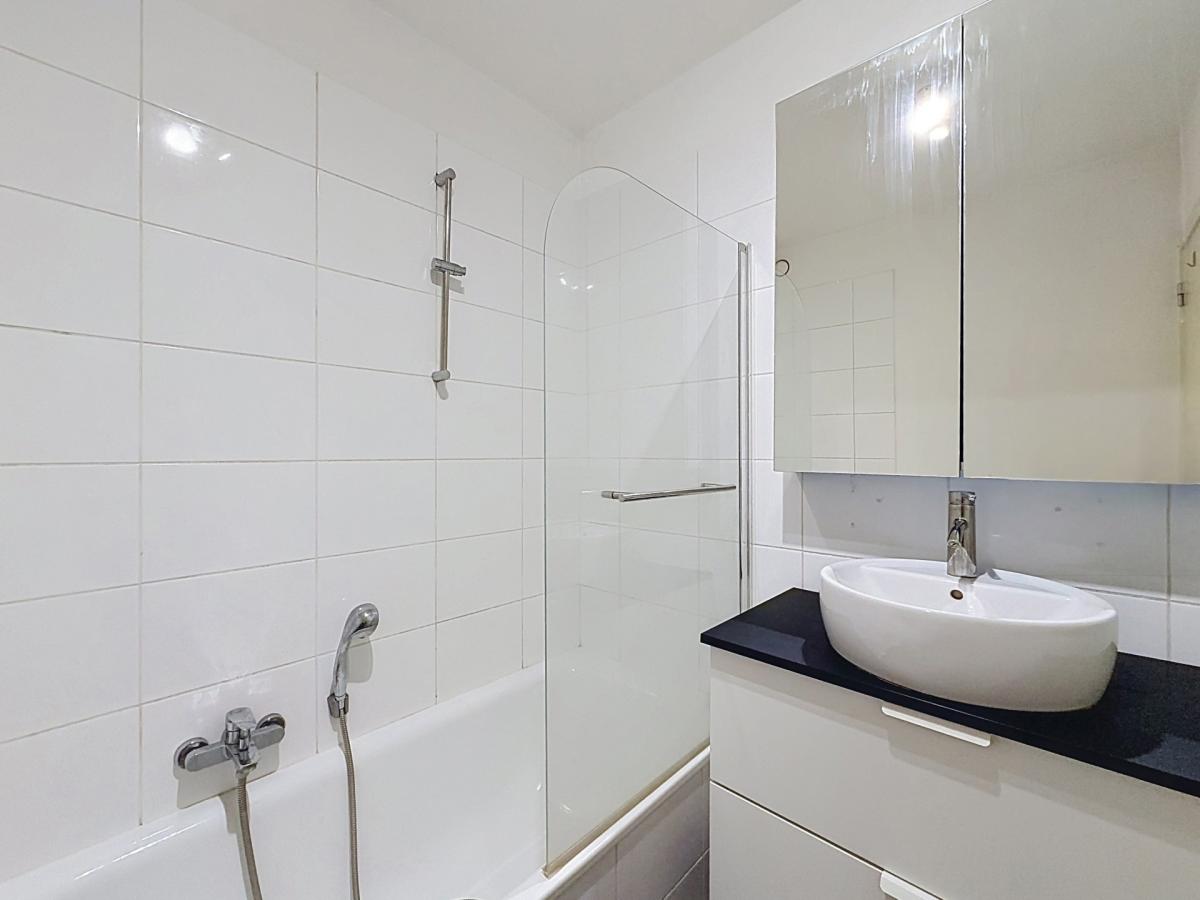 Doyenné / Parvis Saint Pierre : Bel appartement moderne