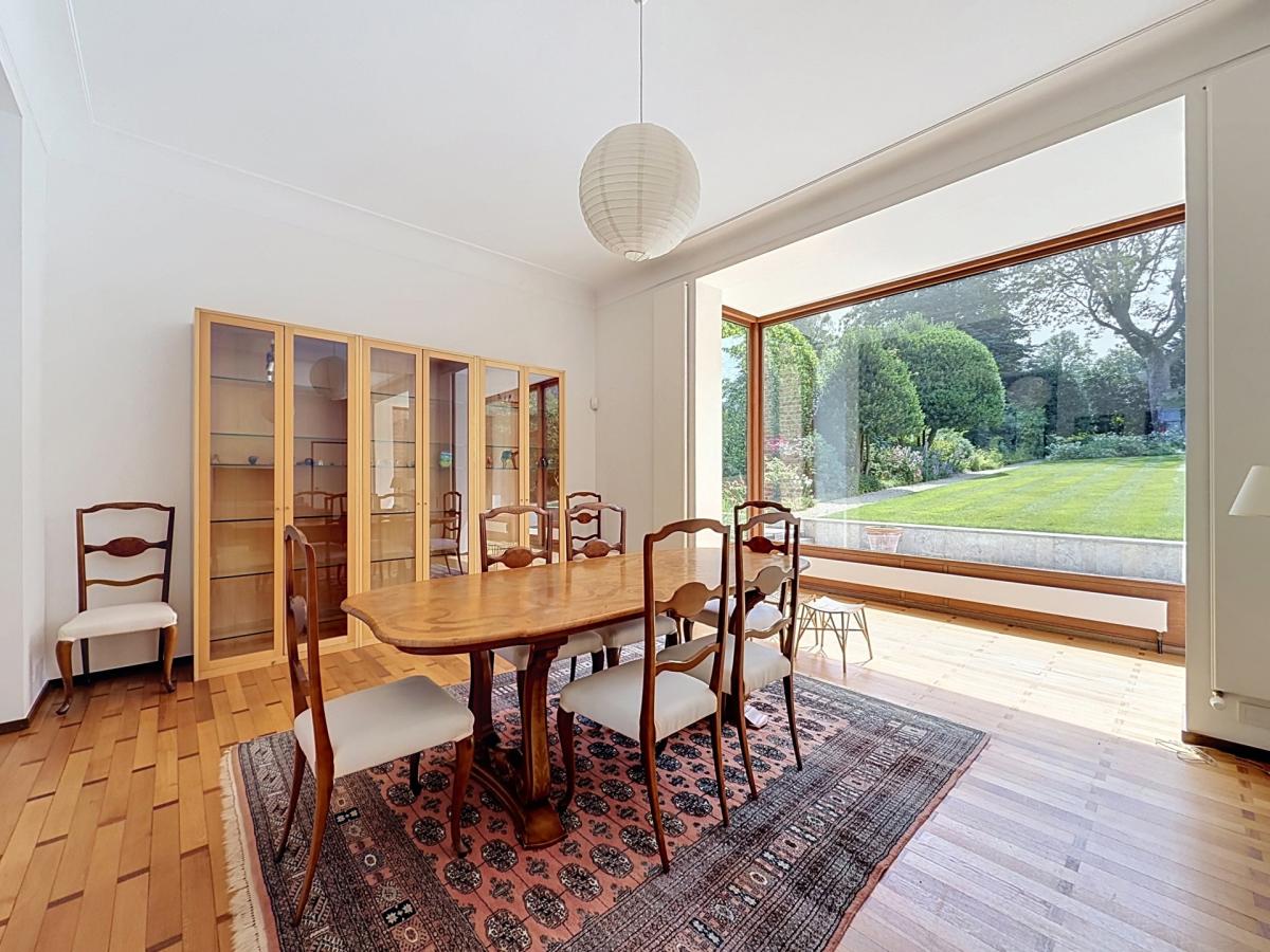 Saint-Job / Vivier d'Oie : Sublime villa avec vaste jardin