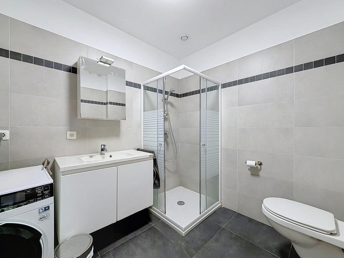 Pl. Brugmann/Lepoutre : Superbe appartement 3 ch. + terrasse