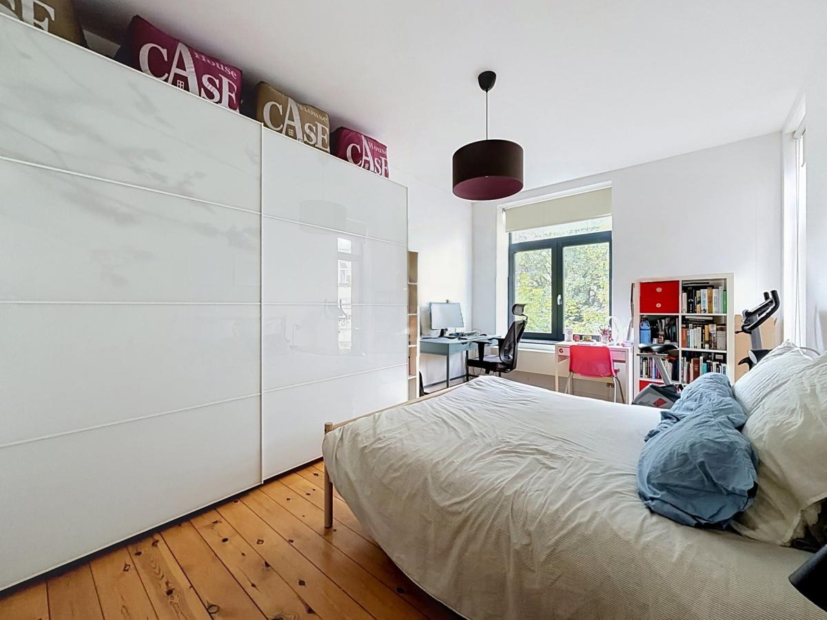Pl. Brugmann/Lepoutre : Superbe appartement 3 ch. + terrasse