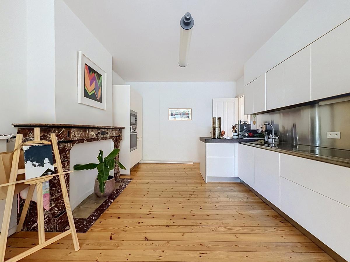 Pl. Brugmann/Lepoutre : Superbe appartement 3 ch. + terrasse