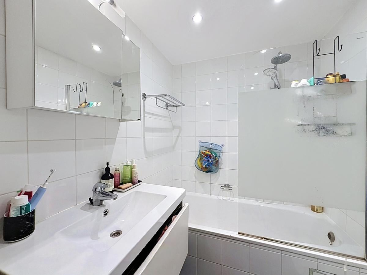 Messidor / Brugmann : Bel appartement meublé de 2 chambres 