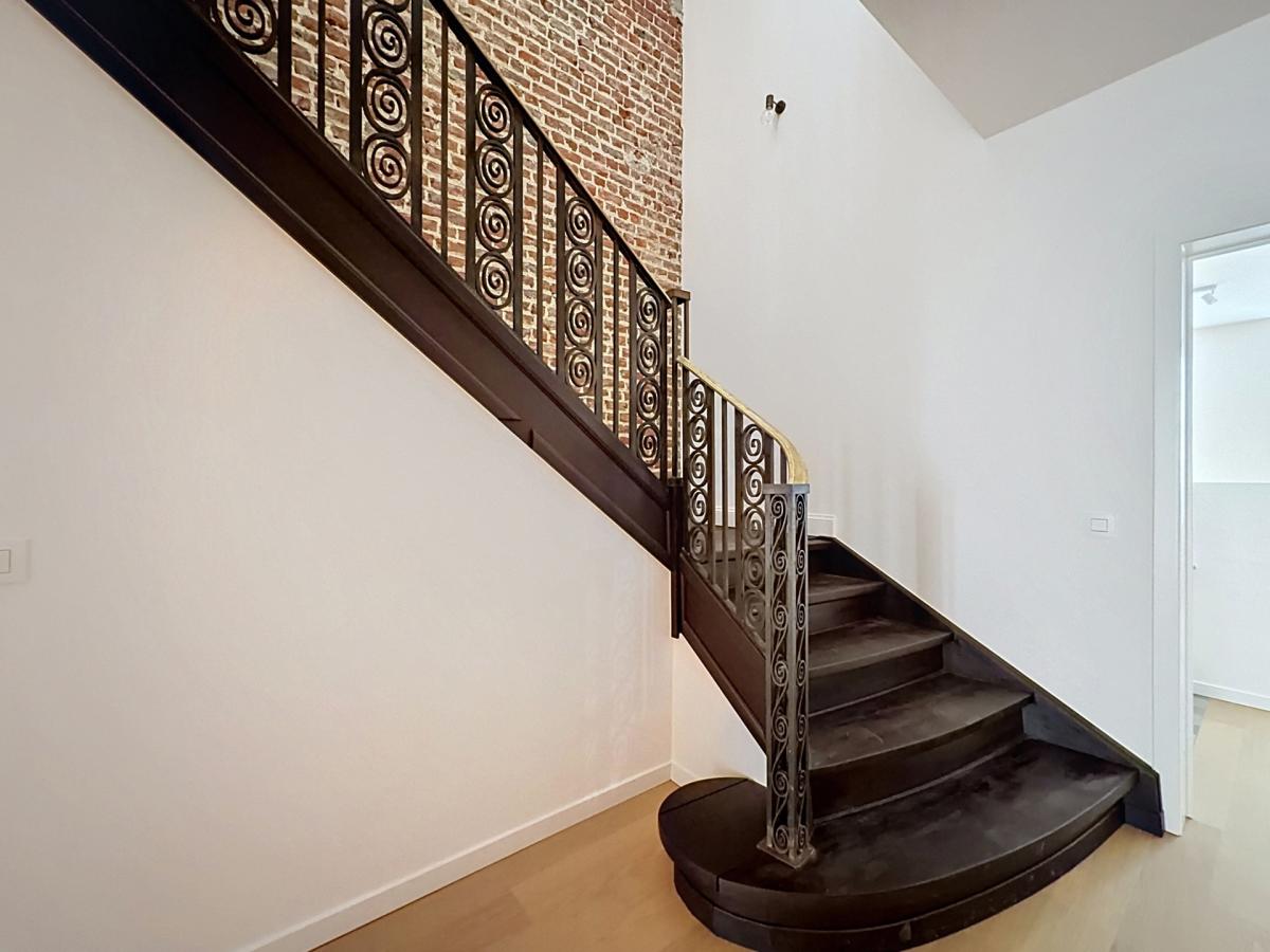 Churchill : Sublime duplex RDC avec jardin neuf