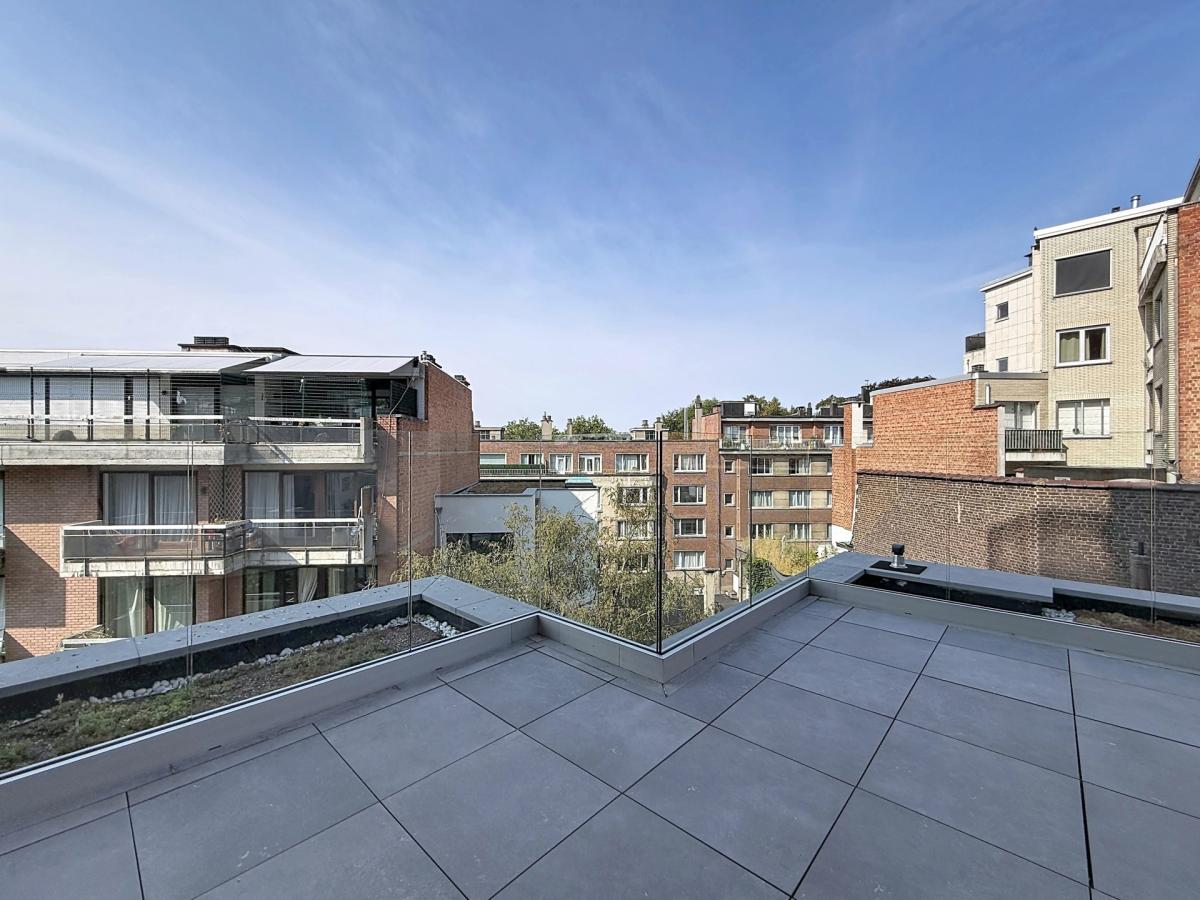 Churchill : Superbe duplex penthouse neuf + terrasse